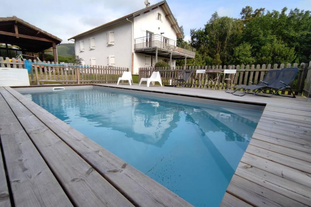 Appartement Au Calme Avec Vue Et Piscine Au Coeur Du Pays Basque โมลียง-ลิชาร์ ภายนอก รูปภาพ
